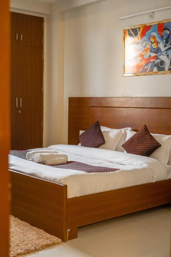 The Lodgers 2 Bhk Serviced Apartment Infront Of Artemis Hospital Gurgaon Zewnętrze zdjęcie
