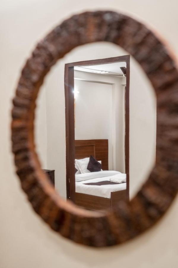 The Lodgers 2 Bhk Serviced Apartment Infront Of Artemis Hospital Gurgaon Zewnętrze zdjęcie