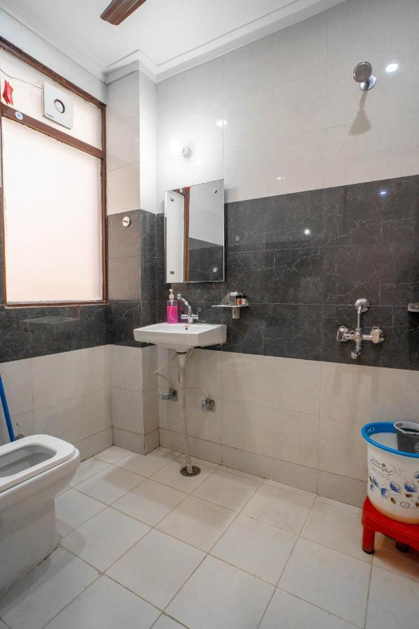 The Lodgers 2 Bhk Serviced Apartment Infront Of Artemis Hospital Gurgaon Zewnętrze zdjęcie