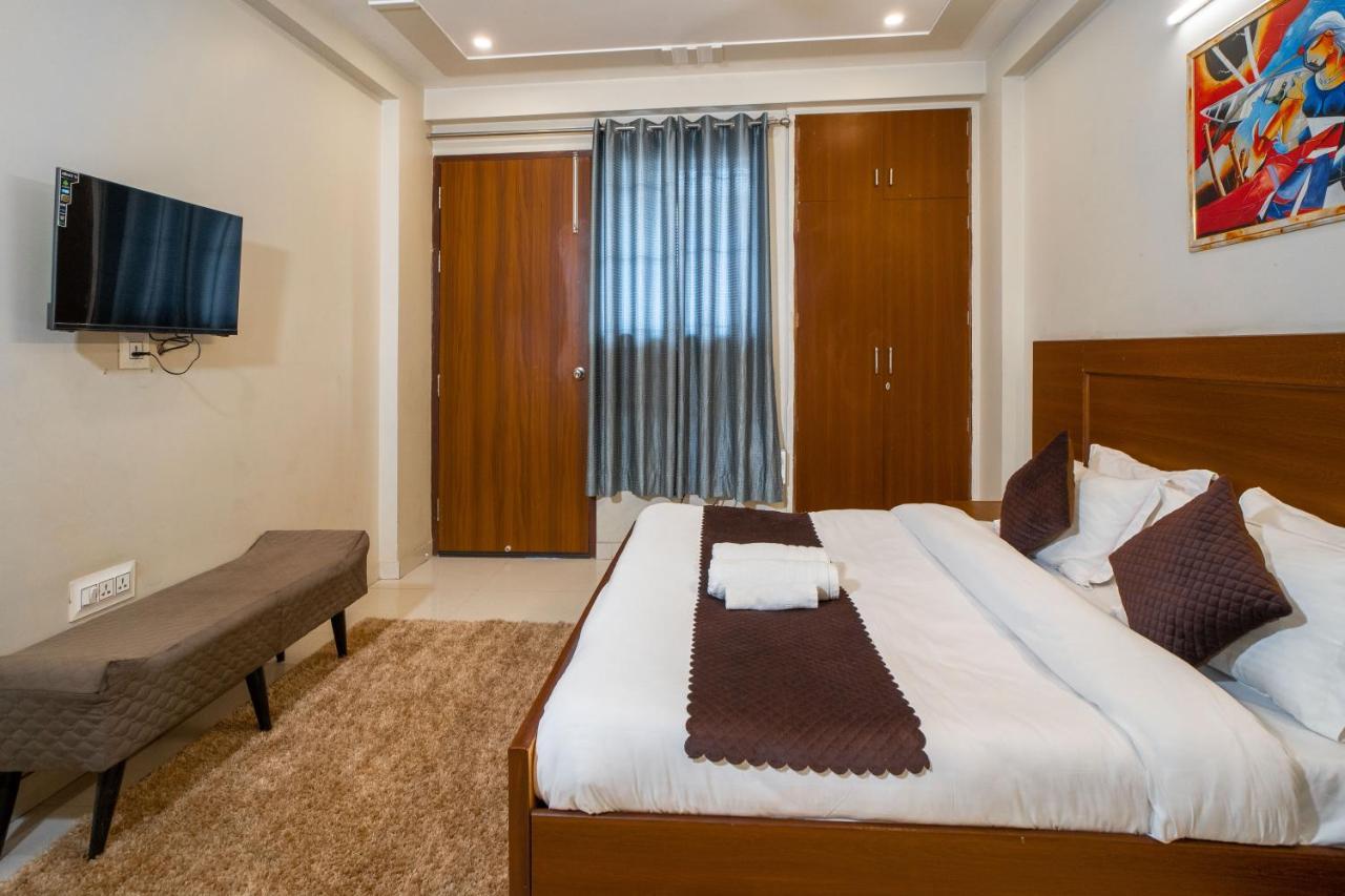 The Lodgers 2 Bhk Serviced Apartment Infront Of Artemis Hospital Gurgaon Zewnętrze zdjęcie